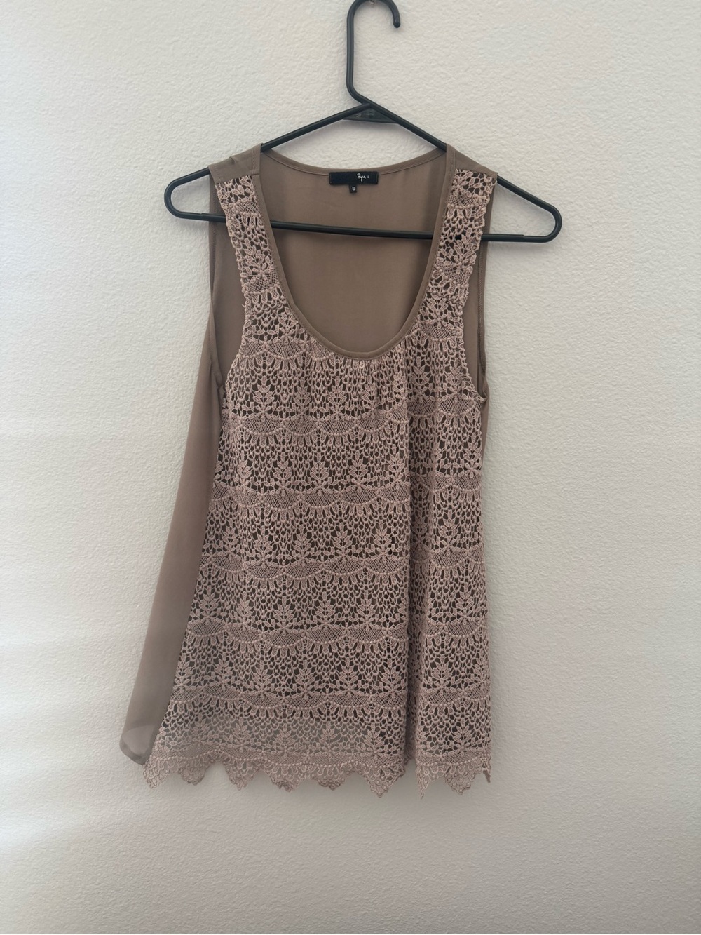 Ryu Lace Overlay Scoop Neck Tank Top - Taupe